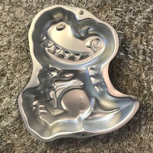 Wilton Dinosaur Cake Pan